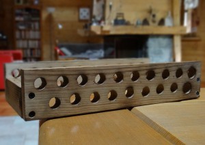 Le support plat vide, Support maison en vieux bois (photos page 1 & 3)