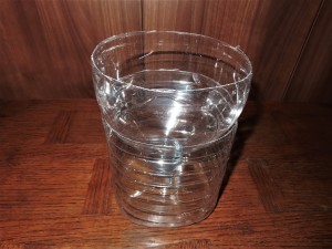 Goulot retourné dedans., [Crematogaster scutellaris] Lasius ?